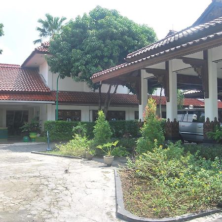 Sadinah Sahid Josodipuro Hotel Colomadu Eksteriør bilde