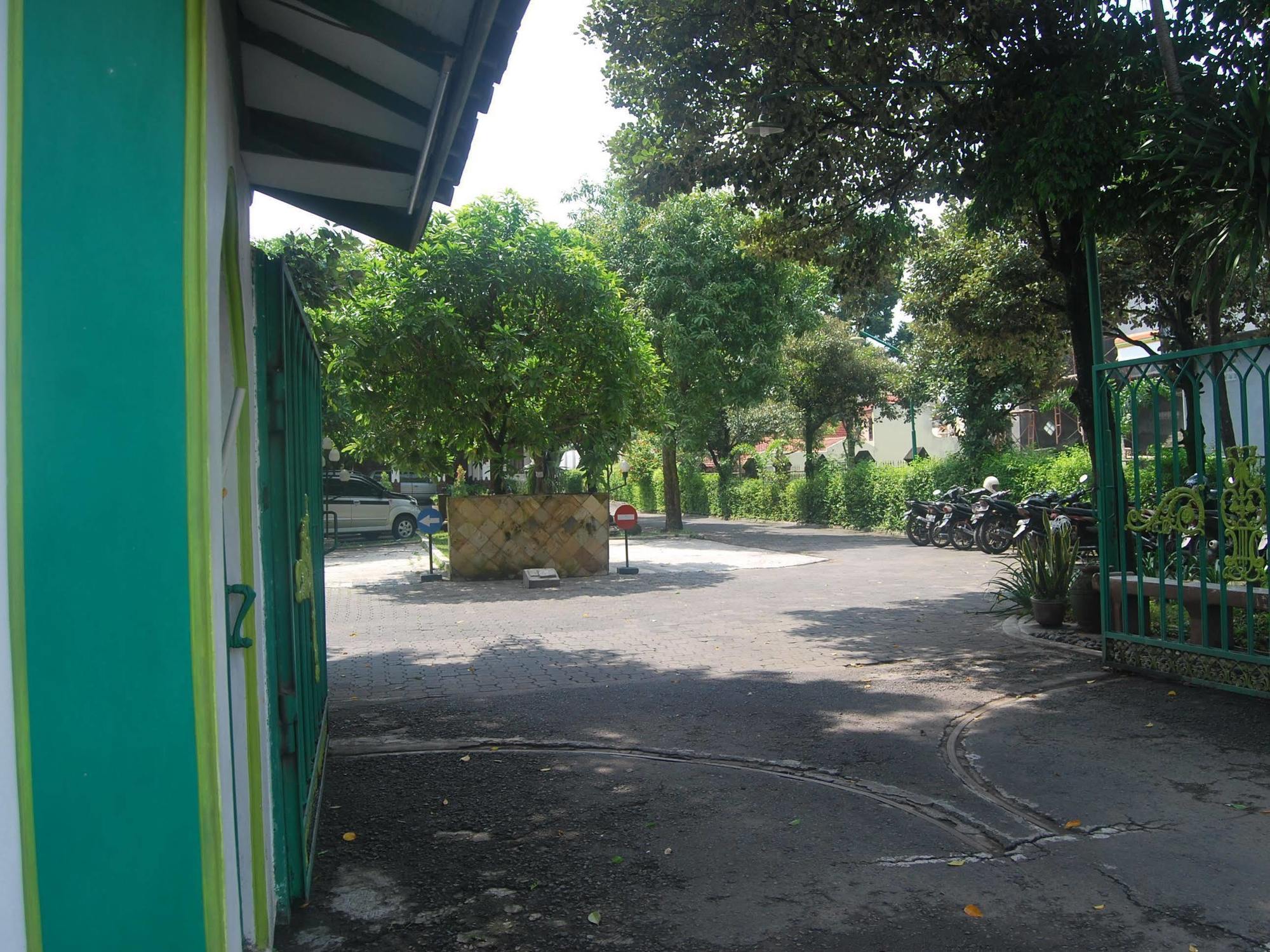 Sadinah Sahid Josodipuro Hotel Colomadu Eksteriør bilde